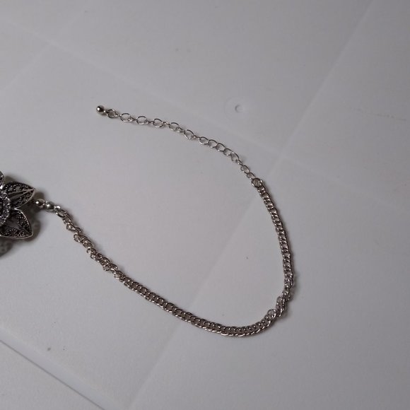 Vintage Metal Flower Necklace Adjustable 18 To 21 Inches - Picture 10 of 13